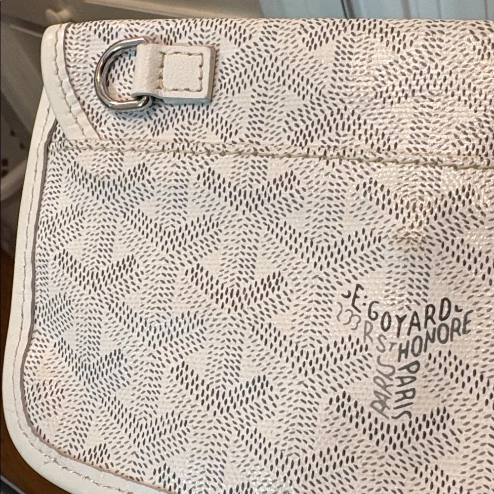 🖤 Cream/White Monogram Print Snap Wallet Pouch 🖤 - Picture 6 of 7